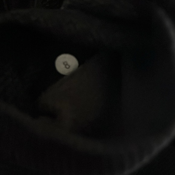 Lululemon Scuba Hoodie - Picture 6 of 6